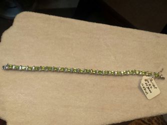Tennis bracelet periodot