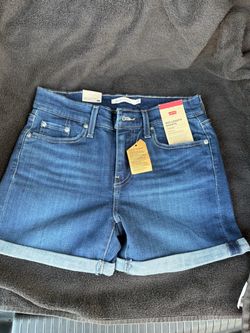 Women’s Levi shorts