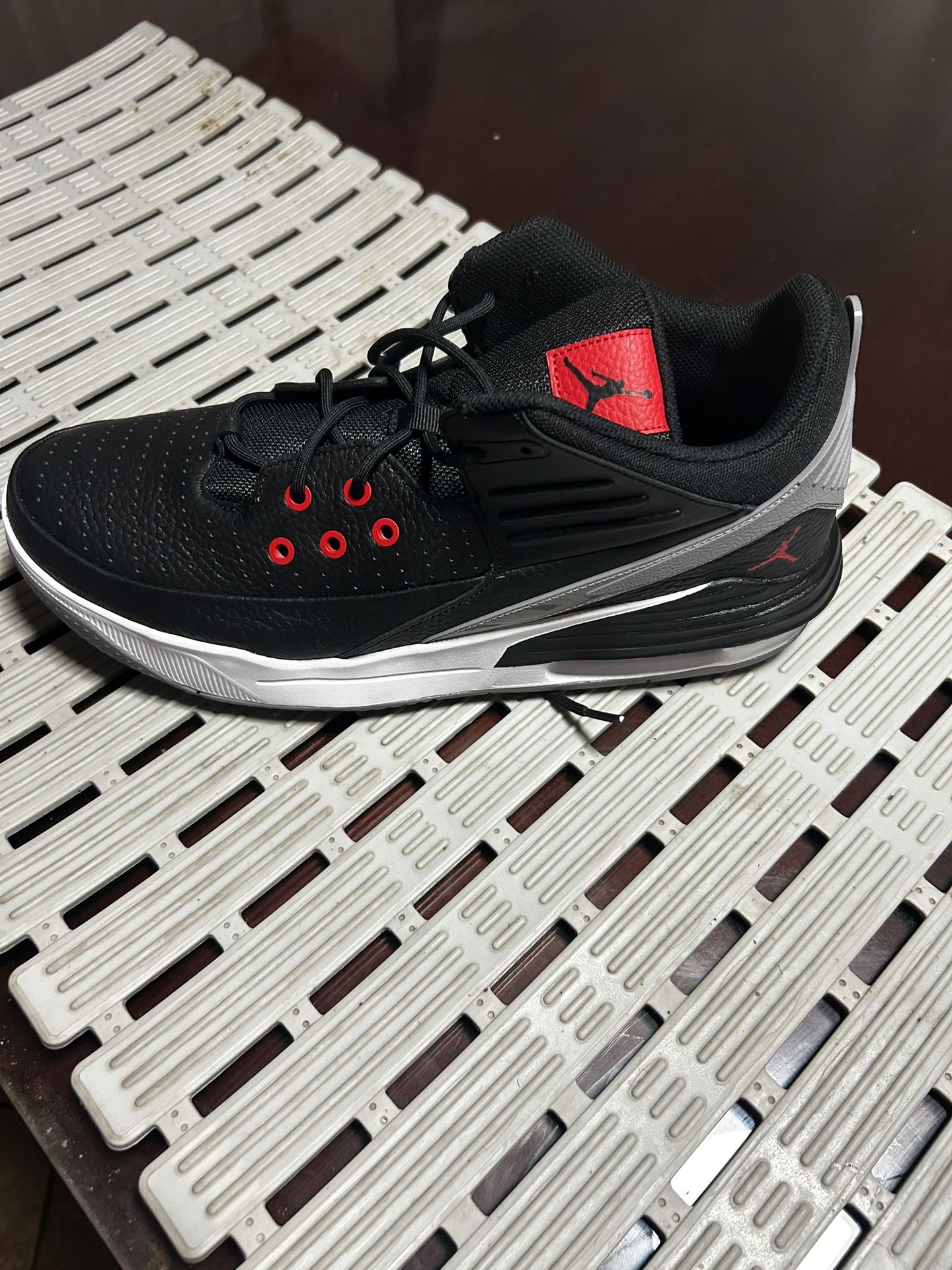 New Men’s Jordans Black