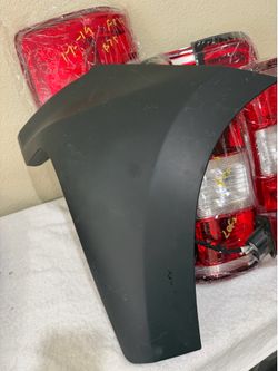 2019-2021 chevy silverado bumper end