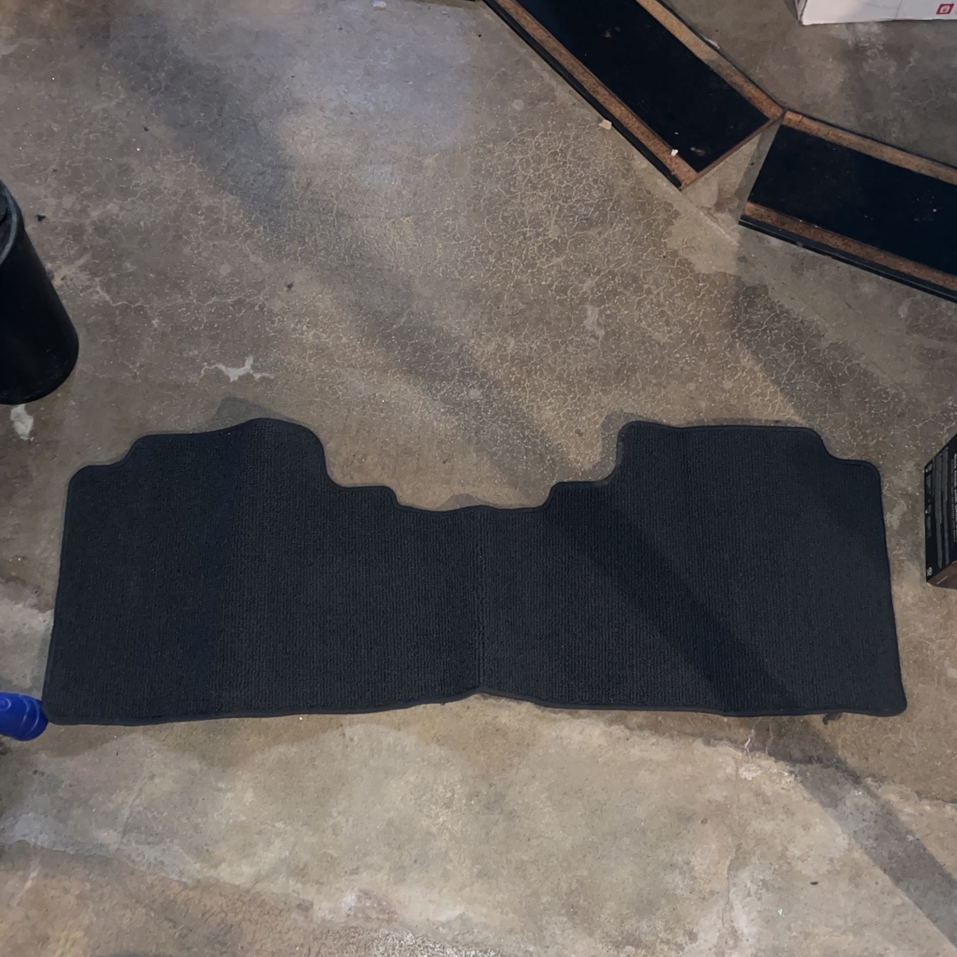 2012 Nissan Frontier Floor mat