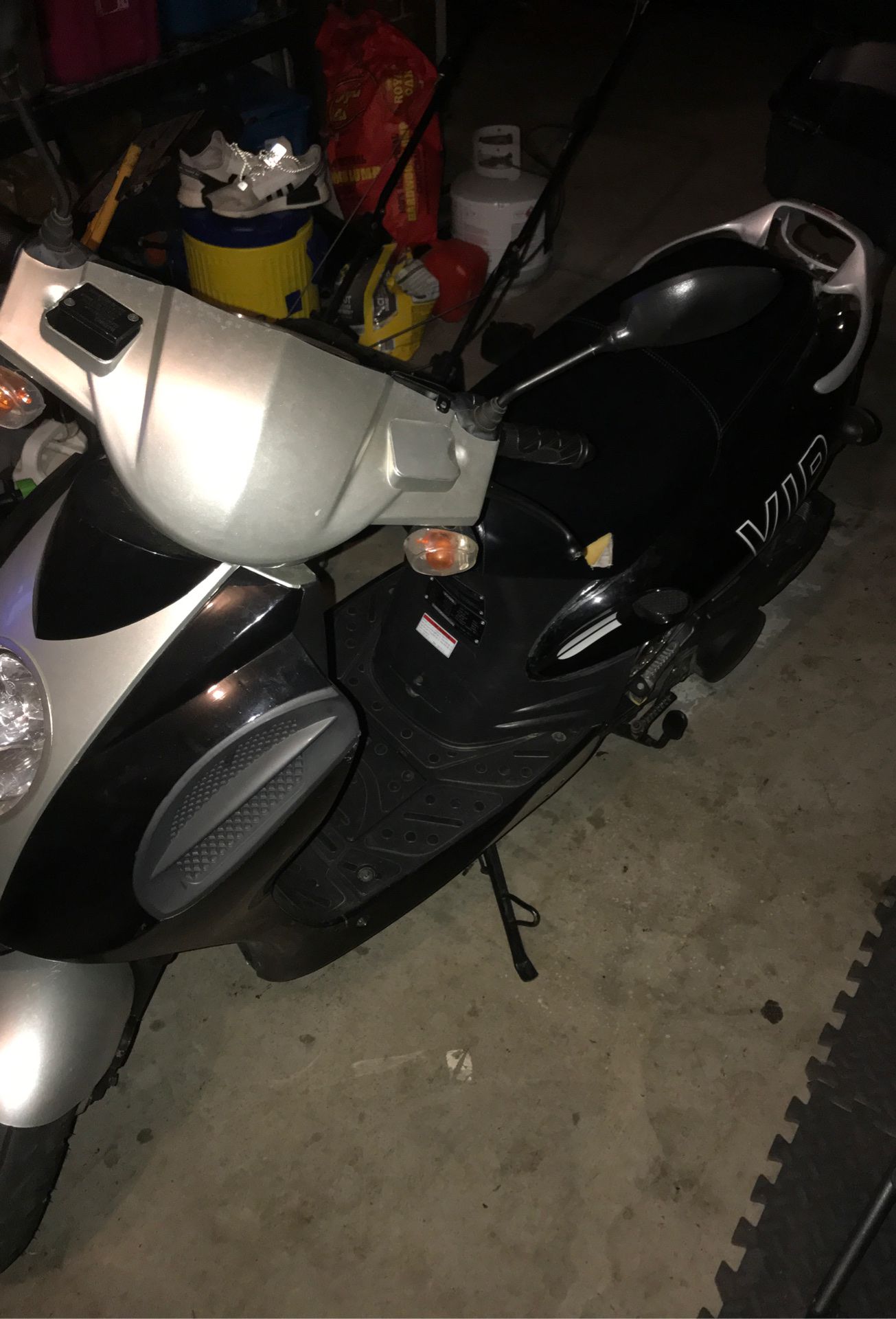 TAOTAO 150CC VIP (POWERMAX) Moped/Motorcycle