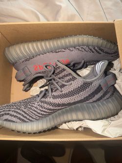 350 Yeezys grey w orange