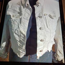 CELLO CLOTHING COMPANY WHITE JEAN JACKET SIZE S