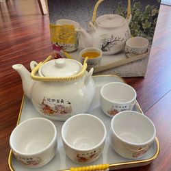 Tea Cup Set With Tray