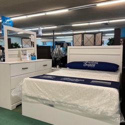 Bedroom Set In Stock For Fast Delivery 