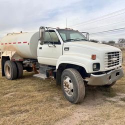 2000 Chevrolet C6500