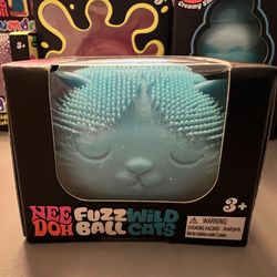 NeeDoh Fuzz Ball Blue