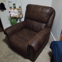 2 Matching Leather Chairs