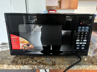 Sunbeam Microwave for Sale in Pompano Beach, FL - OfferUp