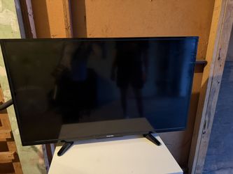Samsung TV - 45 Inches