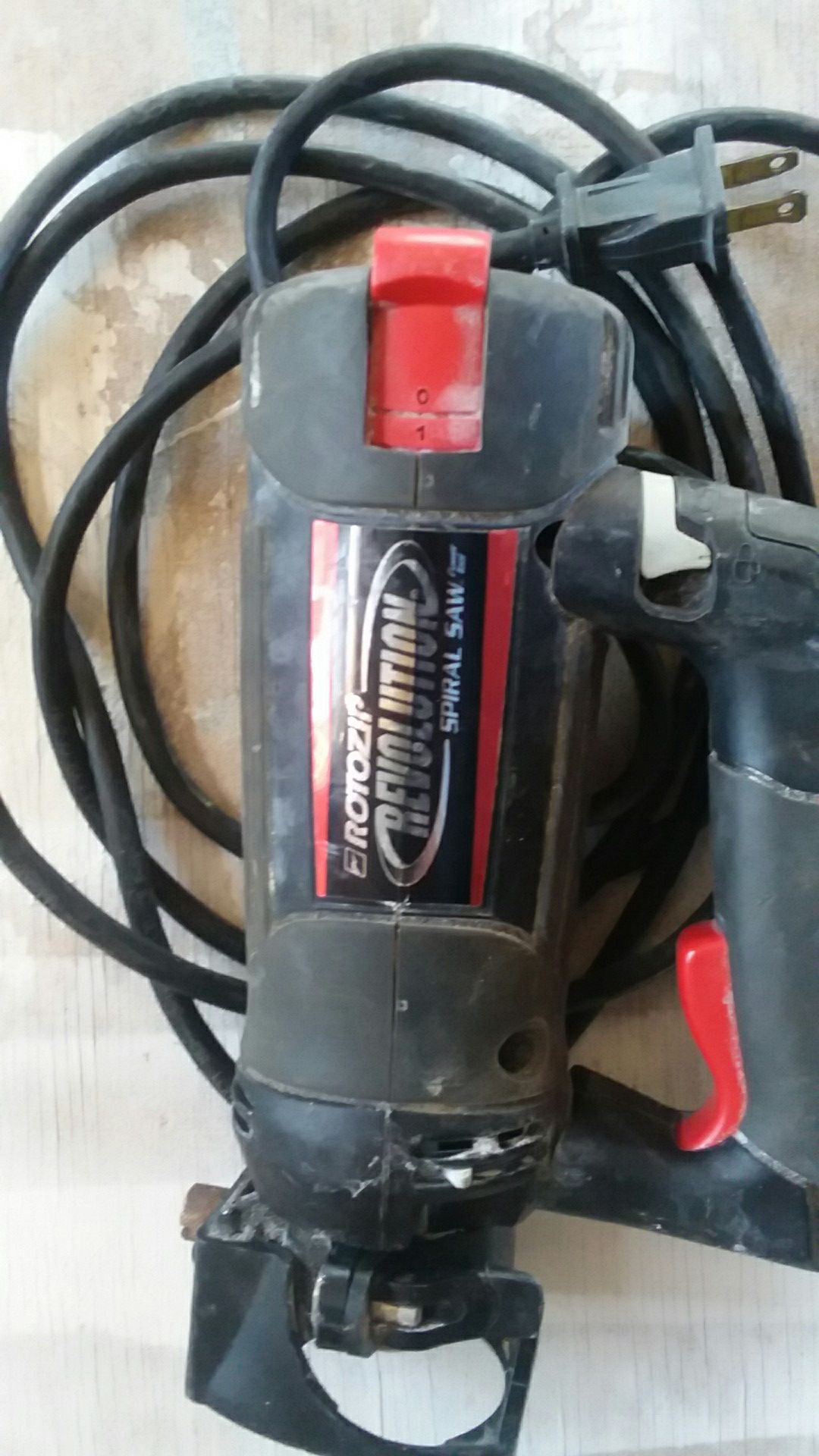 Spiral saw