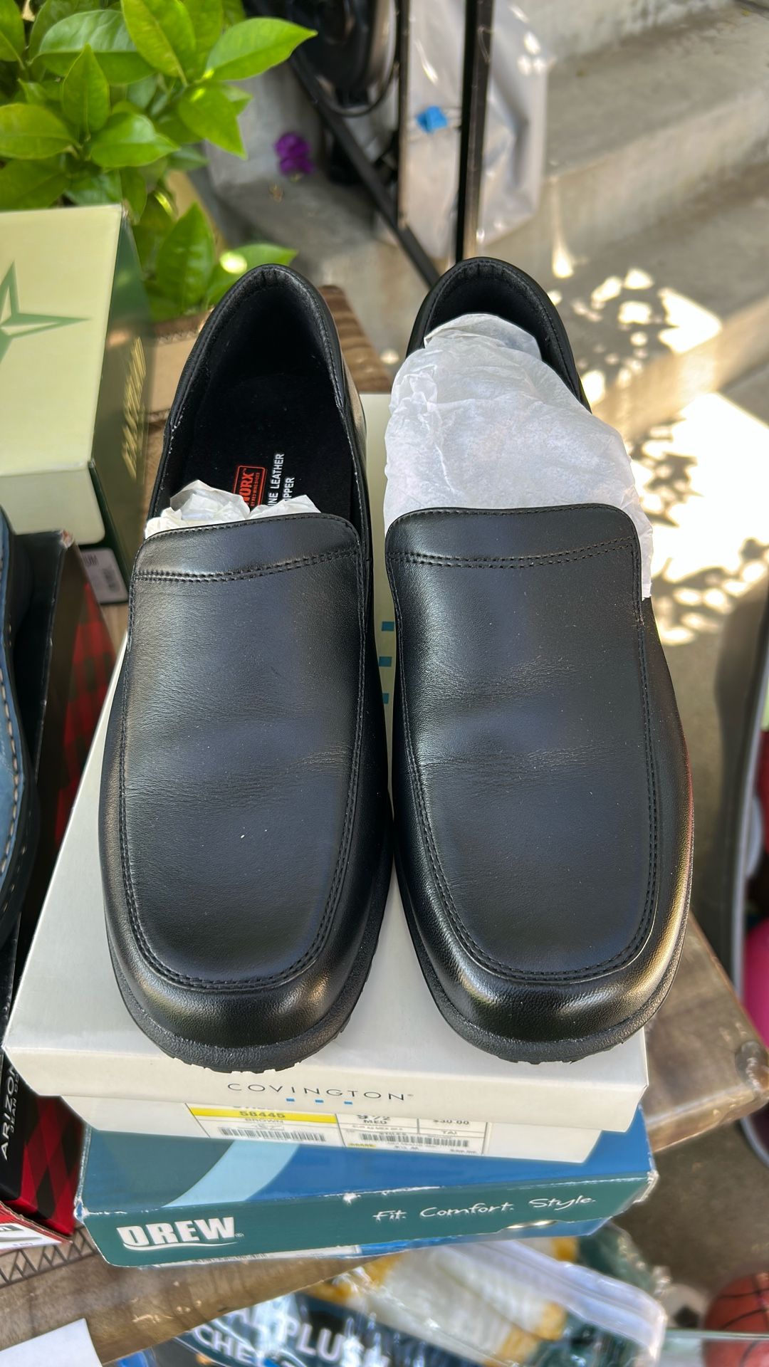 New Women’s Slip On Shoe - 9.5M