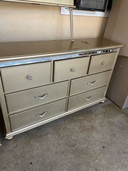 Furniture/home