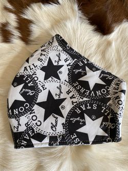 Converse mask