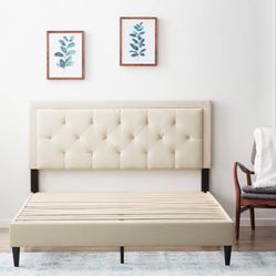 King Upholstered Platform Bed 