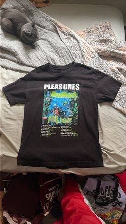 Pleasures OutKast t