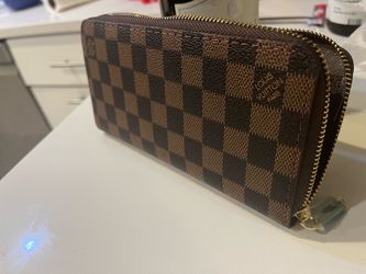 designer women’s wallet / card holder