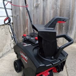 Briggs And Stratton - Legend Force 18" Inch Single Stage Gas Snowblower With Easy Chute Control 