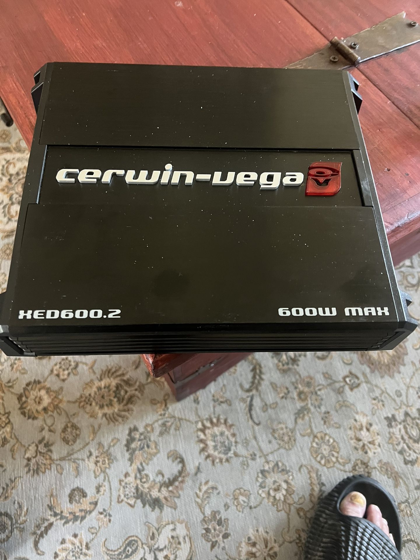 600 Watt Cerwin -Vega 2 Channel Amplifier New $70 Obo