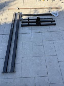 Fringe Sport: GARAGE SERIES SQUAT RACK PULL UP BAR