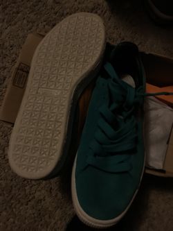 Puma suedes dolphins size 81/2