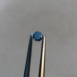 3 mm blue diamond 