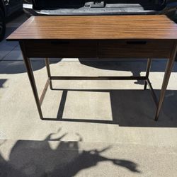 Office Desk And Chair 