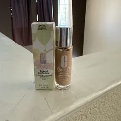 Clinique Foundation +Concealer