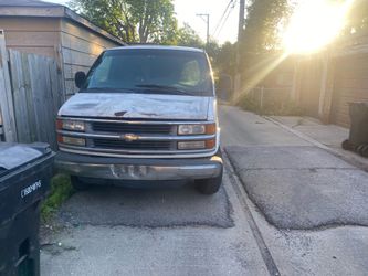 Chevy express van 2500