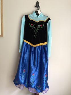 Disney Frozen Princess Anna Deluxe Halloween Costume Size Medium 7-8 Gown w/ shawl