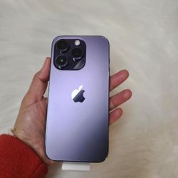 Apple IPhone 14 Pro Max 128gb  Unlocked, FREE Smartwach/ Headphones. Pay $1 Today Rest in payments. NO CREDIT NEEDED FINANCING