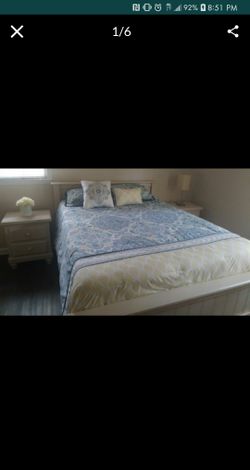 Queen bedroom set