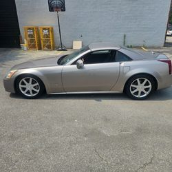 2005 Cadillac XLR