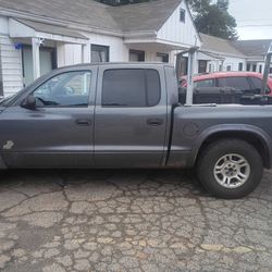 2003 Dodge Dakota