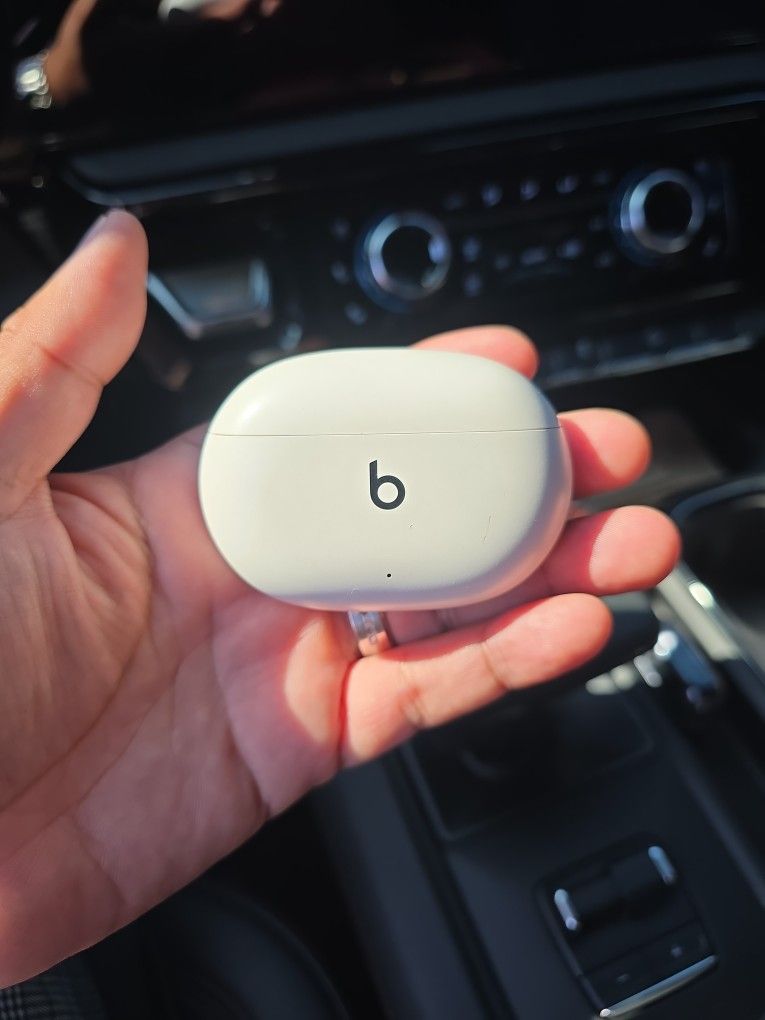 Beats OFF WHITE Buds Pro