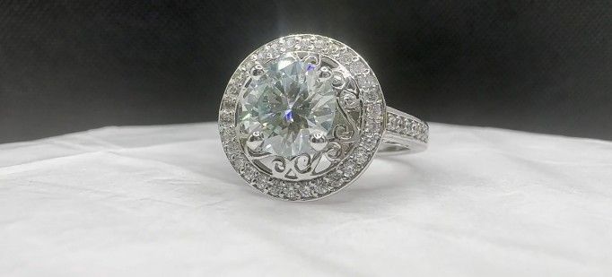 Diamond Cvd 3ct Solitaire Ring 1000$ Obo