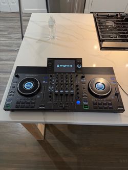 Demon DJ SC Live 4 Standalone DJ Controller