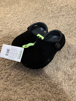 Kids Velvet Crocs Size 10c