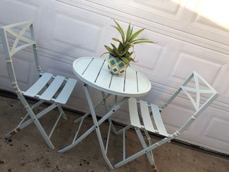 METAL BISTRO SET OF 3 PIECES