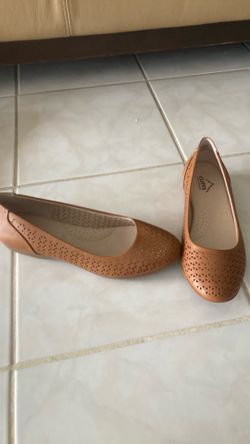 Woman’s shoe