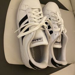 Adidas Womans GRAND COURT SHOES 