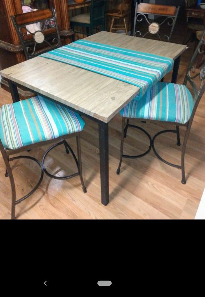 Firm Kitchen table