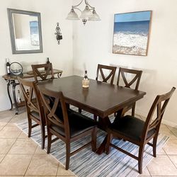 Gorgeous Extendable Dining Room Set With 6 Cushioned Chairs