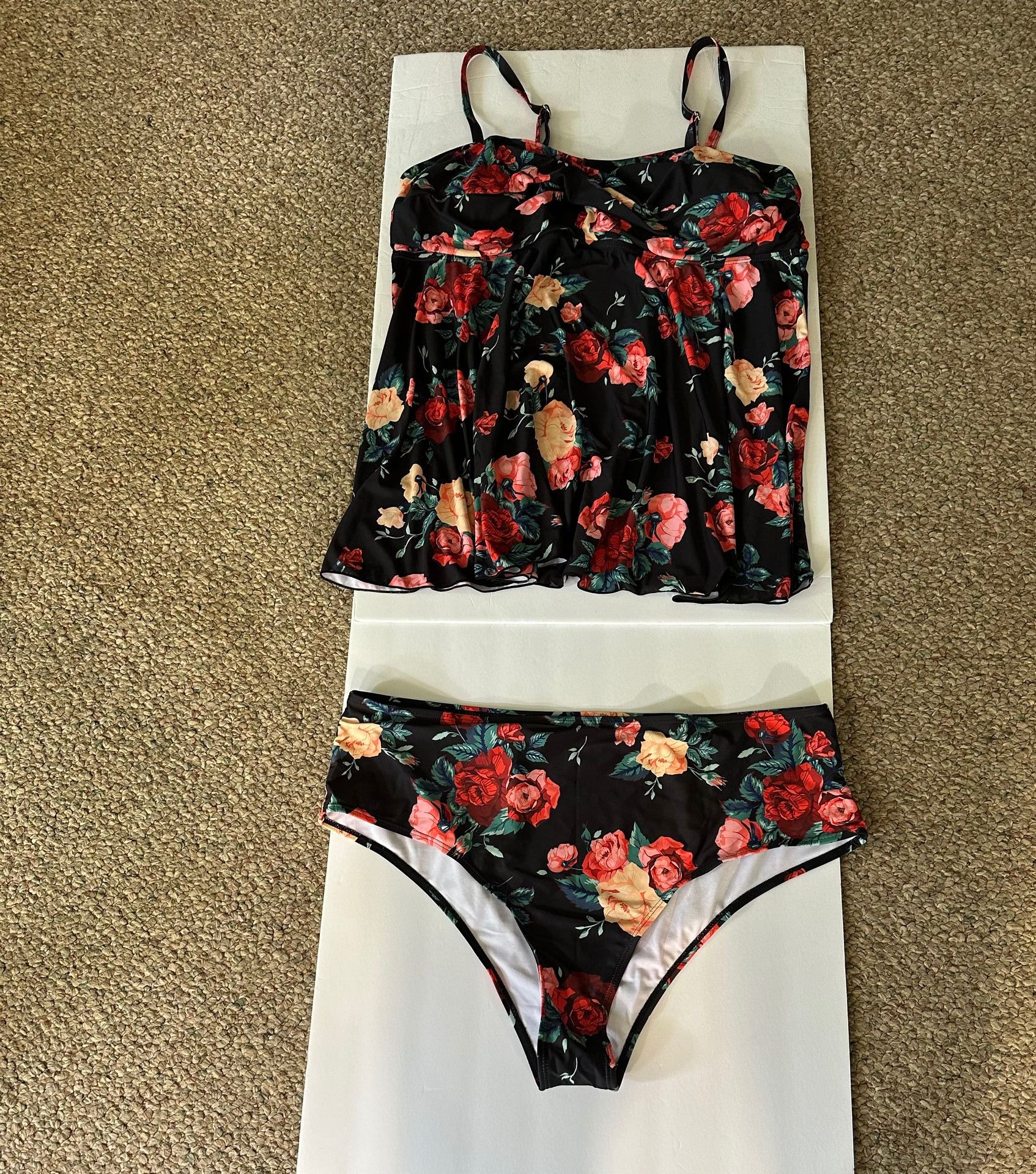 New SHEIN 2 Piece Swim Dress Colorful Floral On Black Size 4 XL Soft Cups Hygiene Strip