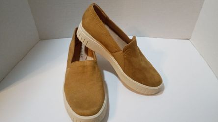 LifeStride Tan Suede Slip-On Platform Loafers
