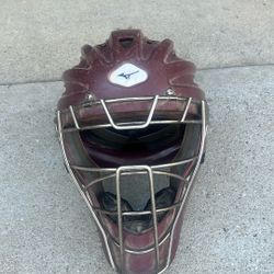 Catchers Helmet.