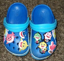 Baby Shark Toddler Crocs Size 6
