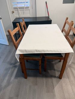Wood table set