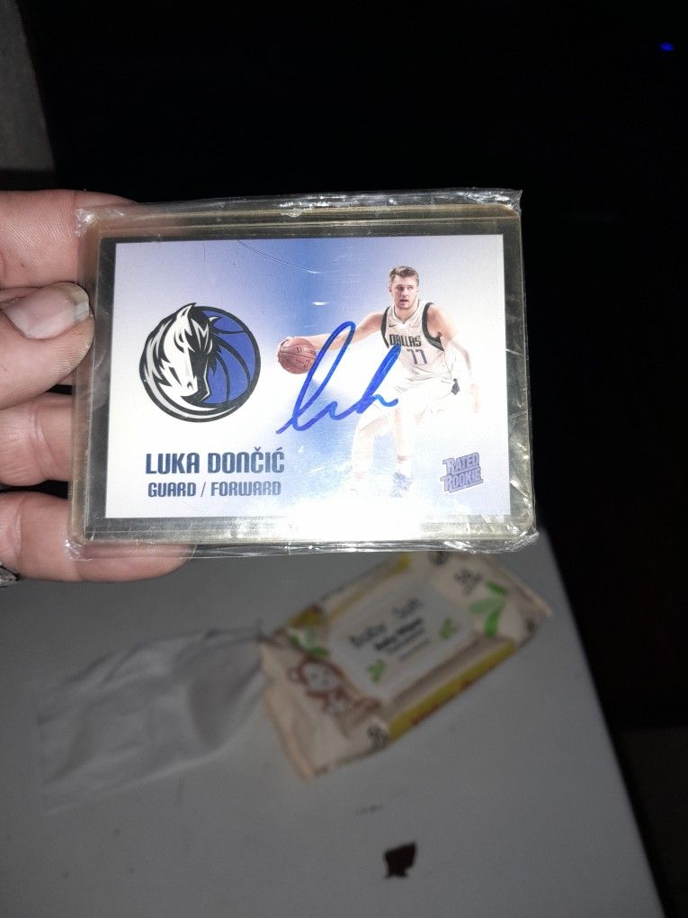 Luca Doncic Certified Autograph Rc Card!